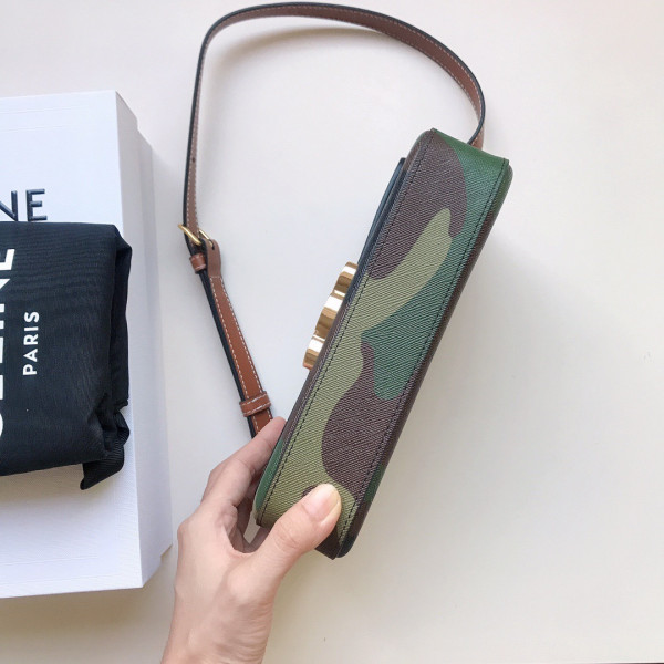 Ce**e triomphe shoulder bag