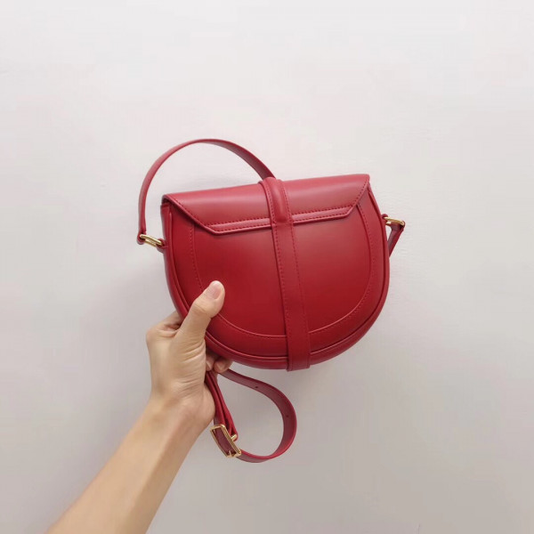 Ce**e small besace 16 bag in satinated calfskin