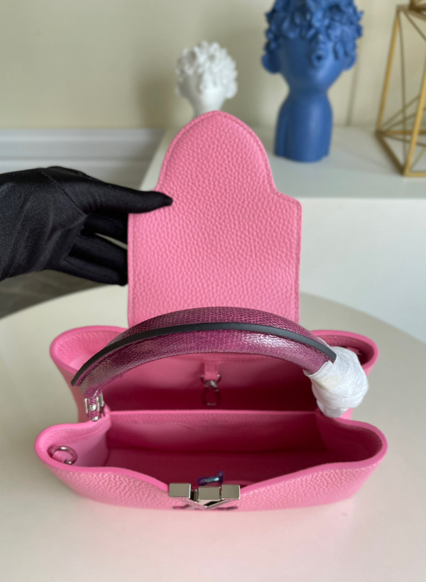 l**is V*t*n capucines bb