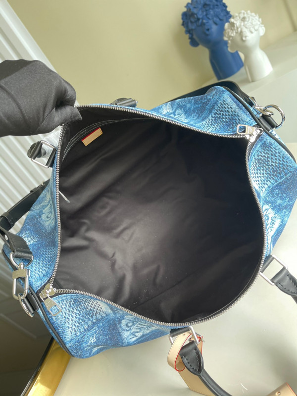 l**is V*t*n keepall bandouliÈre 50