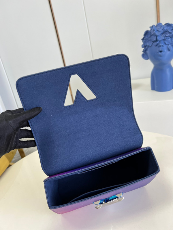 l**is V*t*n twist pm