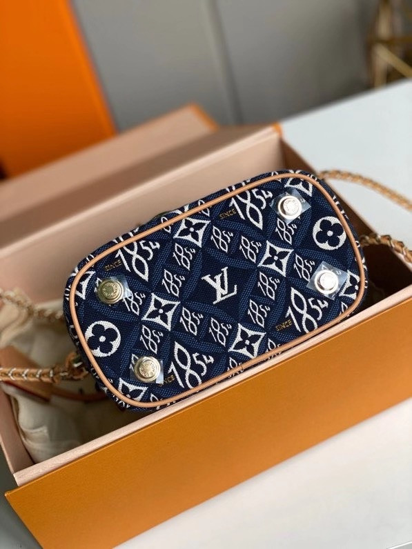 l**is V*t*n since 1854 vanity pm