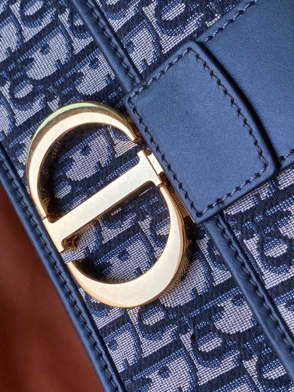 D*or oblique montaigne