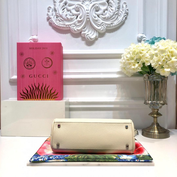 G*u*i zumi grainy leather small top handle bag