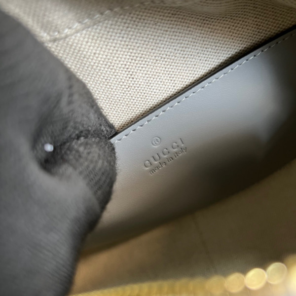 G*u*i gg matelassé leather shoulder bag