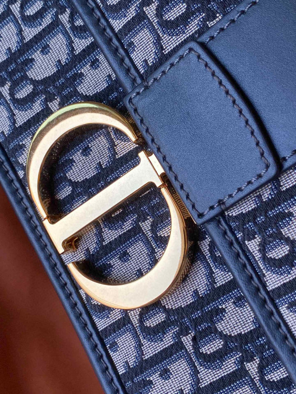 D*or oblique montaigne