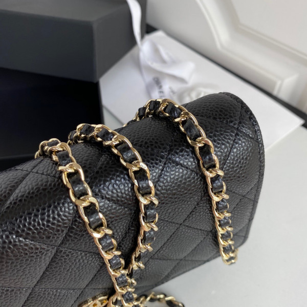 CL CHAIN WALLET CAVIAR NEW EDITION