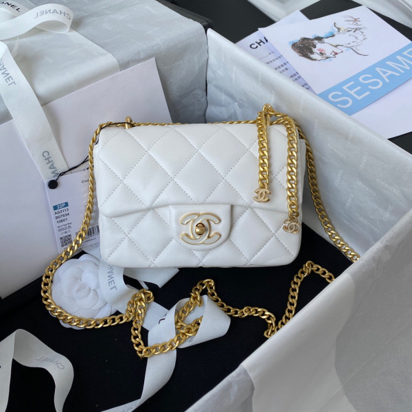 CL MINI FLAP BAG