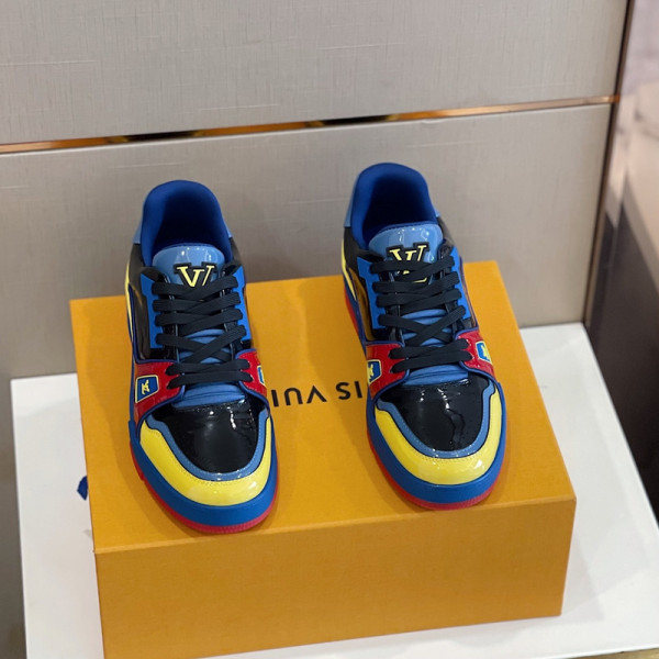 l**is V*t*n trainer sneaker