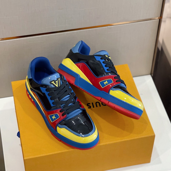 l**is V*t*n trainer sneaker