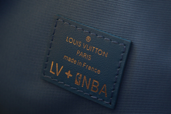 l**is V*t*n lvxnba backpack