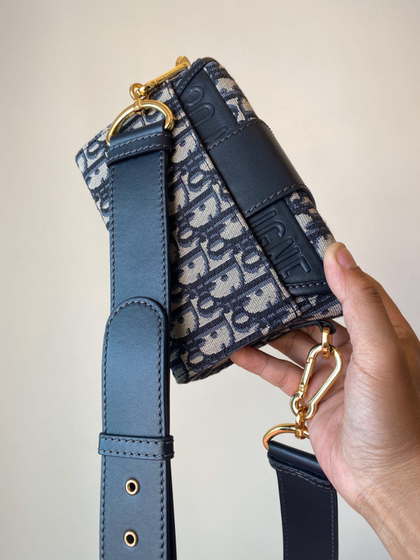 D*or 30 montaigne box bag