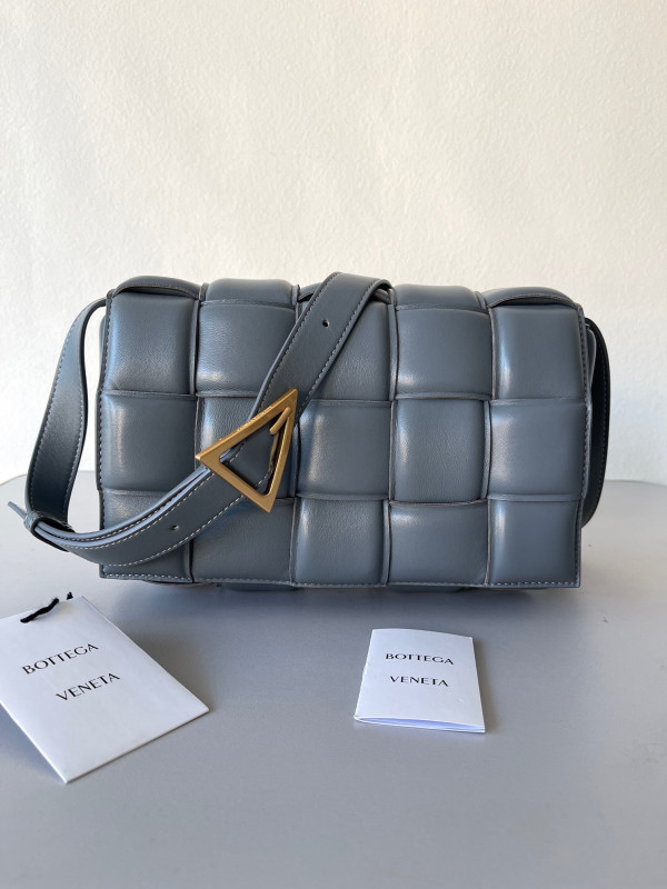 Bo*te*ga ve*ne*ta cassette