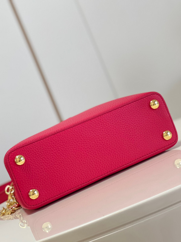 l**is V*t*n capucines bb