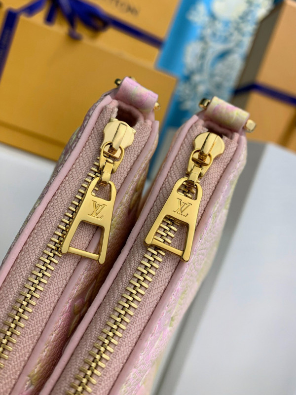 l**is V*t*n multi pochette accessoires