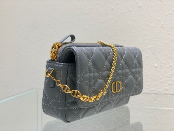 D*or caro pouch with chain