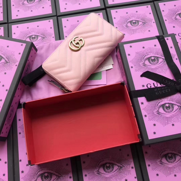 G*u*i gg marmont wallet