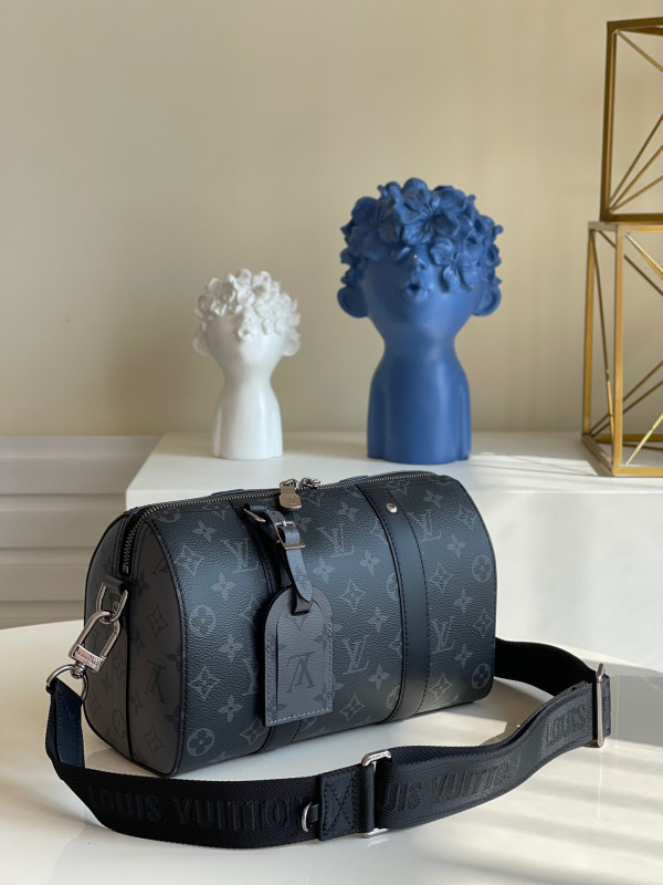 l**is V*t*n city keepall