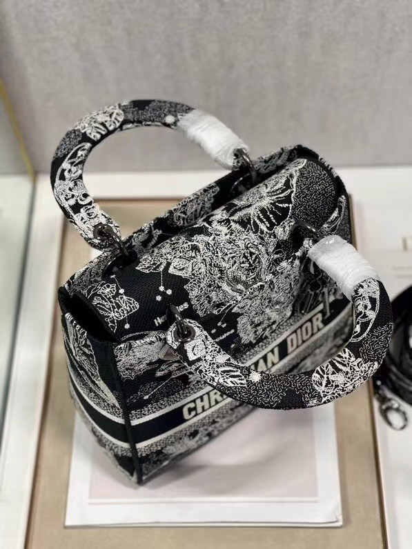 D*or medium lady d-lite bag