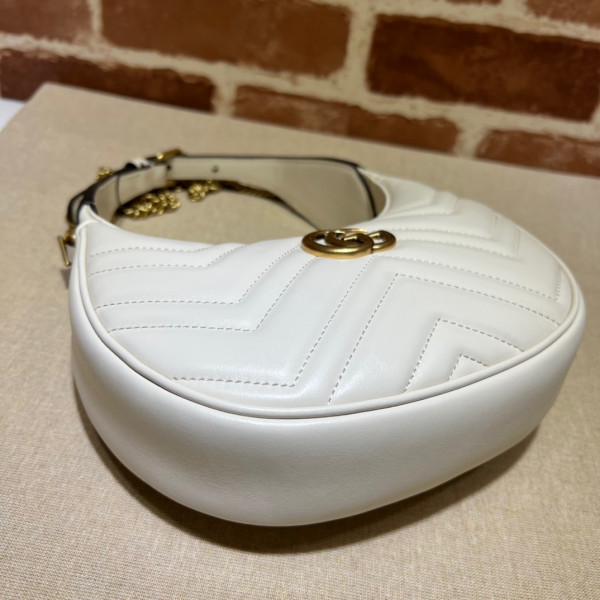 G*u*i gg marmont half-moon-shaped mini bag