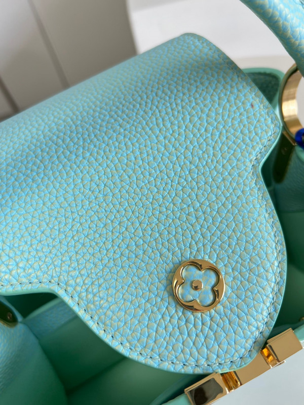 l**is V*t*n capucines mm