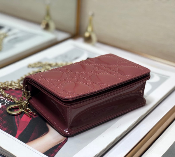 lady D*or nano pouch