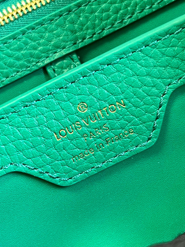 l**is V*t*n capucines bb