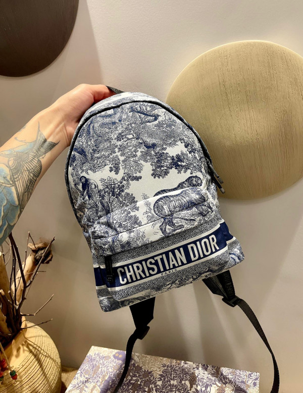 D*or D*ortravel backpack