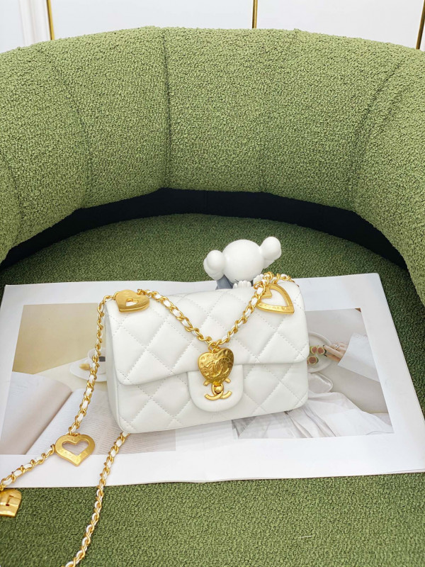 CL MINI FLAP BAG
