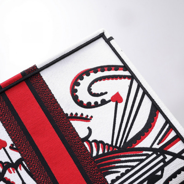 large D*or book tote