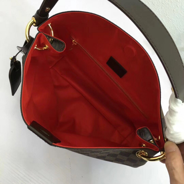 l**is V*t*n graceful pm