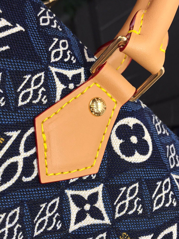 l**is V*t*n since 1854 speedy bandouliere 25