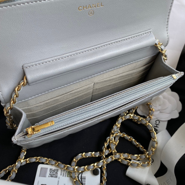 CL CHAIN WALLET LAMBSKIN NEW EDITION