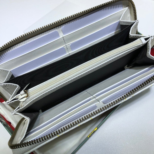 disney x G*u*i wallet