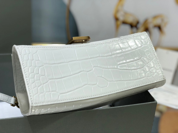 Ba*len*cia*ga hourglass