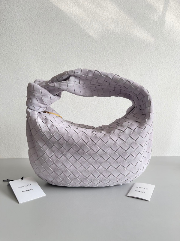 Bo*te*ga ve*ne*ta teen jodie