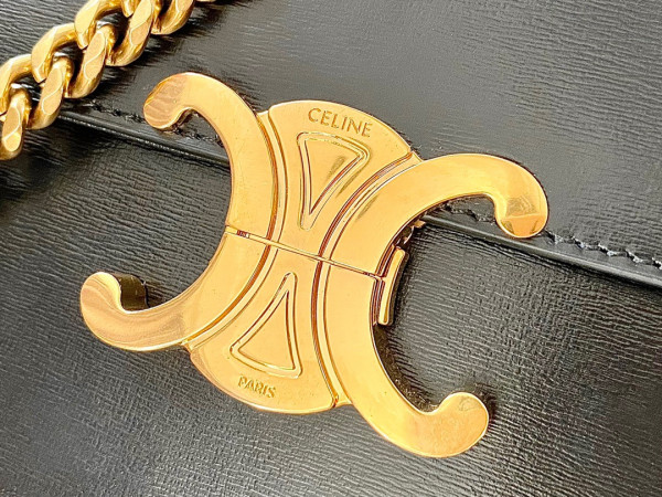Ce**e chain box triomphe bag in shiny calfskin