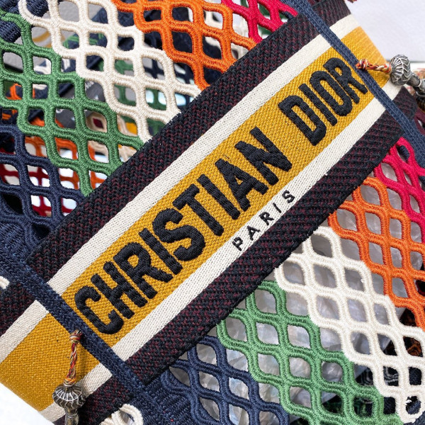 D*or d-bubble bucket bag