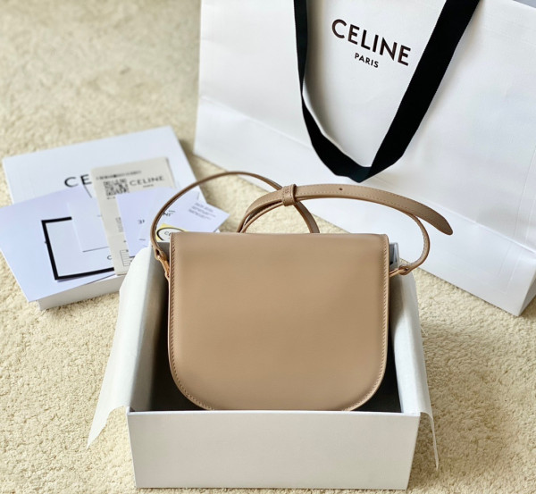 Ce**e teen besace triomphe