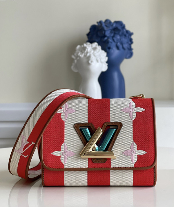 l**is V*t*n twist pm