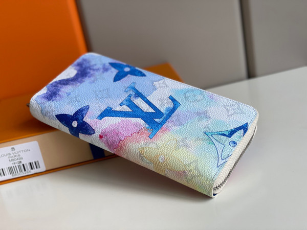 l**is V*t*n zippy wallet