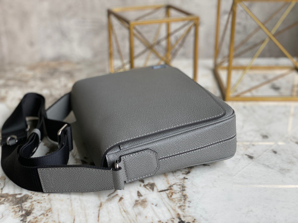 l**is V*t*n district pm