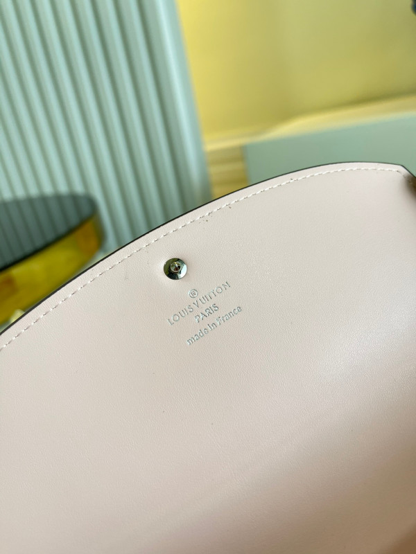 l**is V*t*n iris wallet