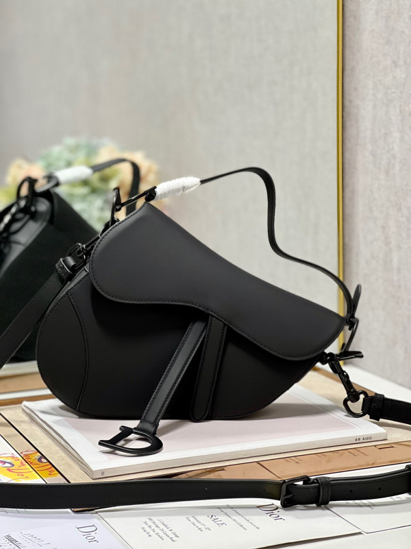 D*or saddle bag with strap