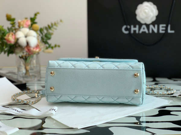 CL FLAP BAG WITH TOP HANDLE
