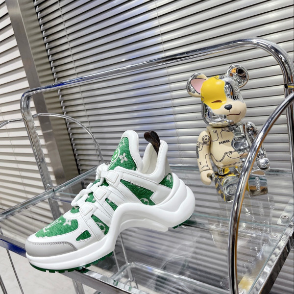 l**is V*t*n archlight sneaker