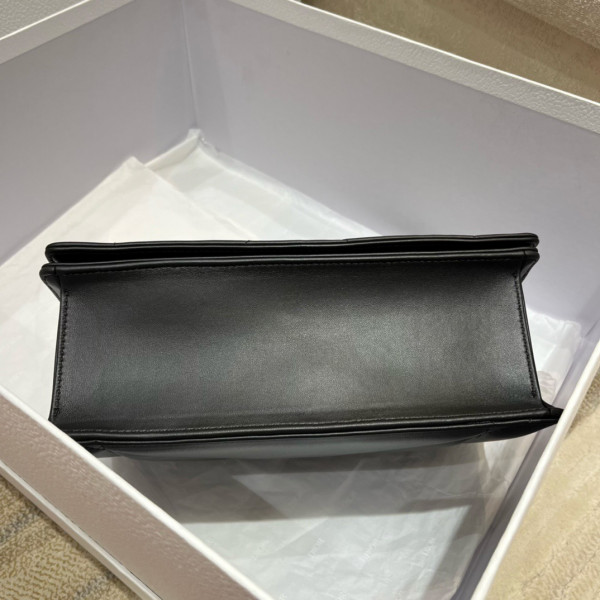 D*or 30 montaigne chain bag with handle