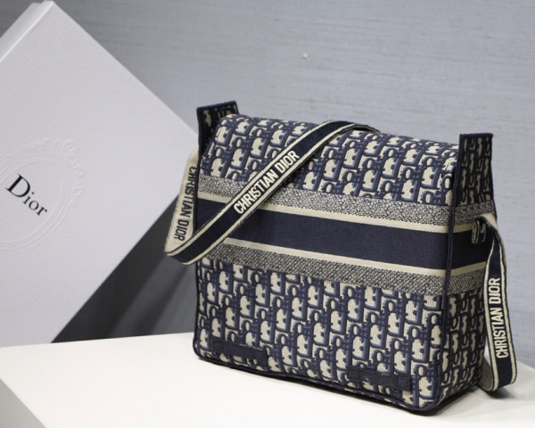 D*or oblique D*orcamp messenger bag