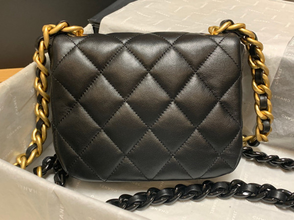 CL MINI FLAP BAG