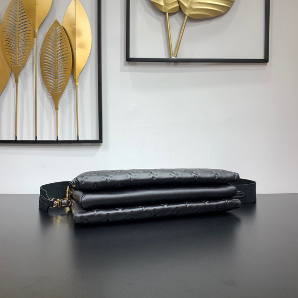 l**is V*t*n coussin mm